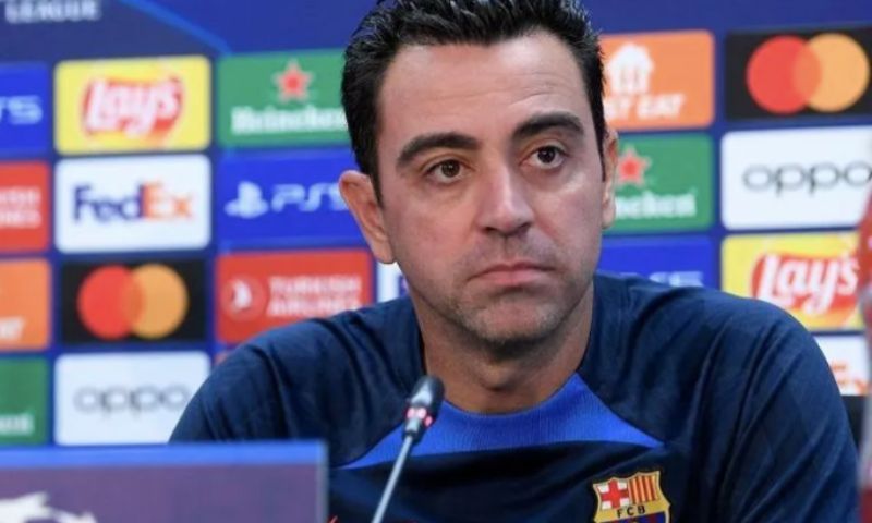 Sự chuyển giao vai trò sang việc huấn luyện của Xavi